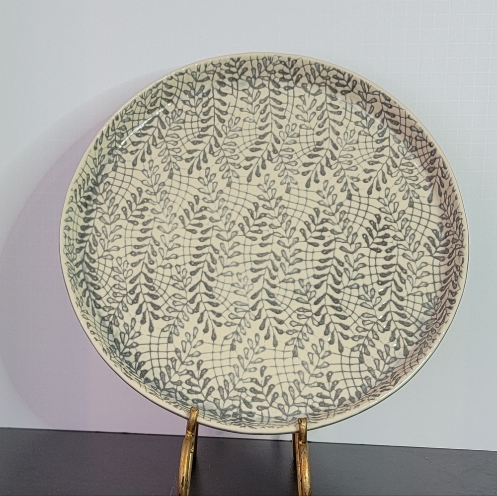 Mixcer S. A. 13" Portugal Stoneware Gray textured Ceramic Platter